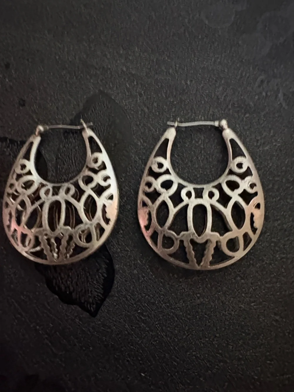 VINTAGE ORNATE FILIGREE HOOP SILVER-TONE DROP 1.5